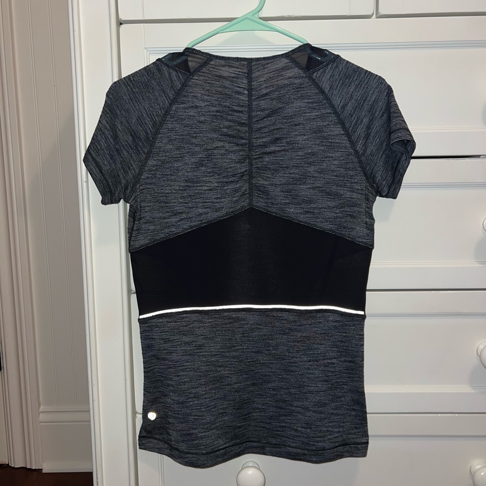 Lululemon shirt
